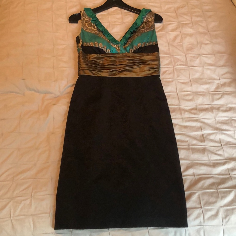 Size 6 Midi dress